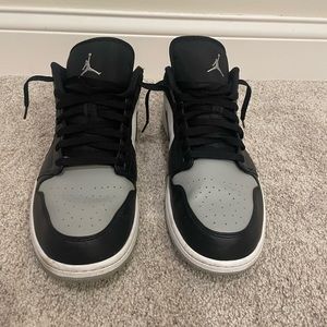Nike Air Jordan 1 Lows ‘Shadow Toe’